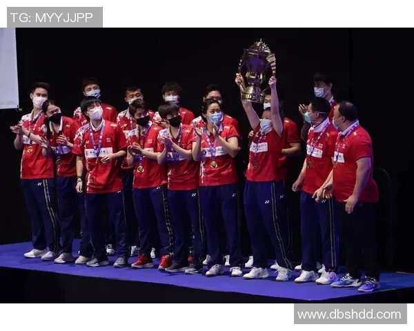 重庆羽毛球队在洲际杯积分榜上以57分稳居第一名展现强大实力